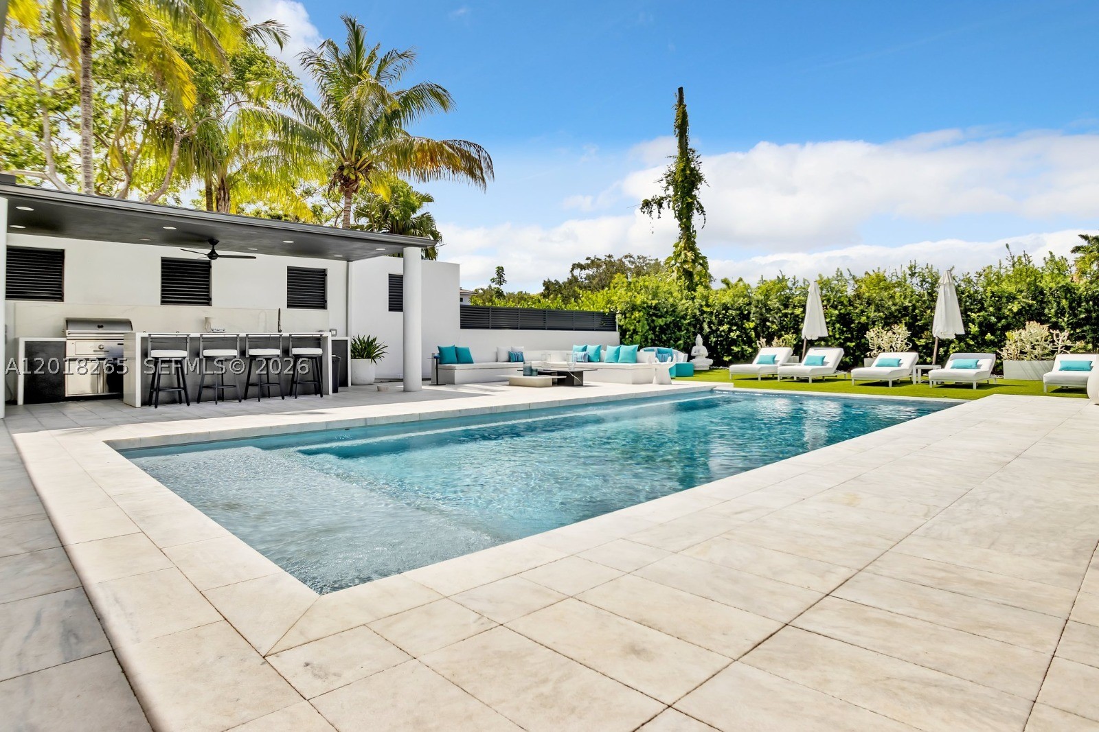9715 SW 89th Ct Miami, FL 33176