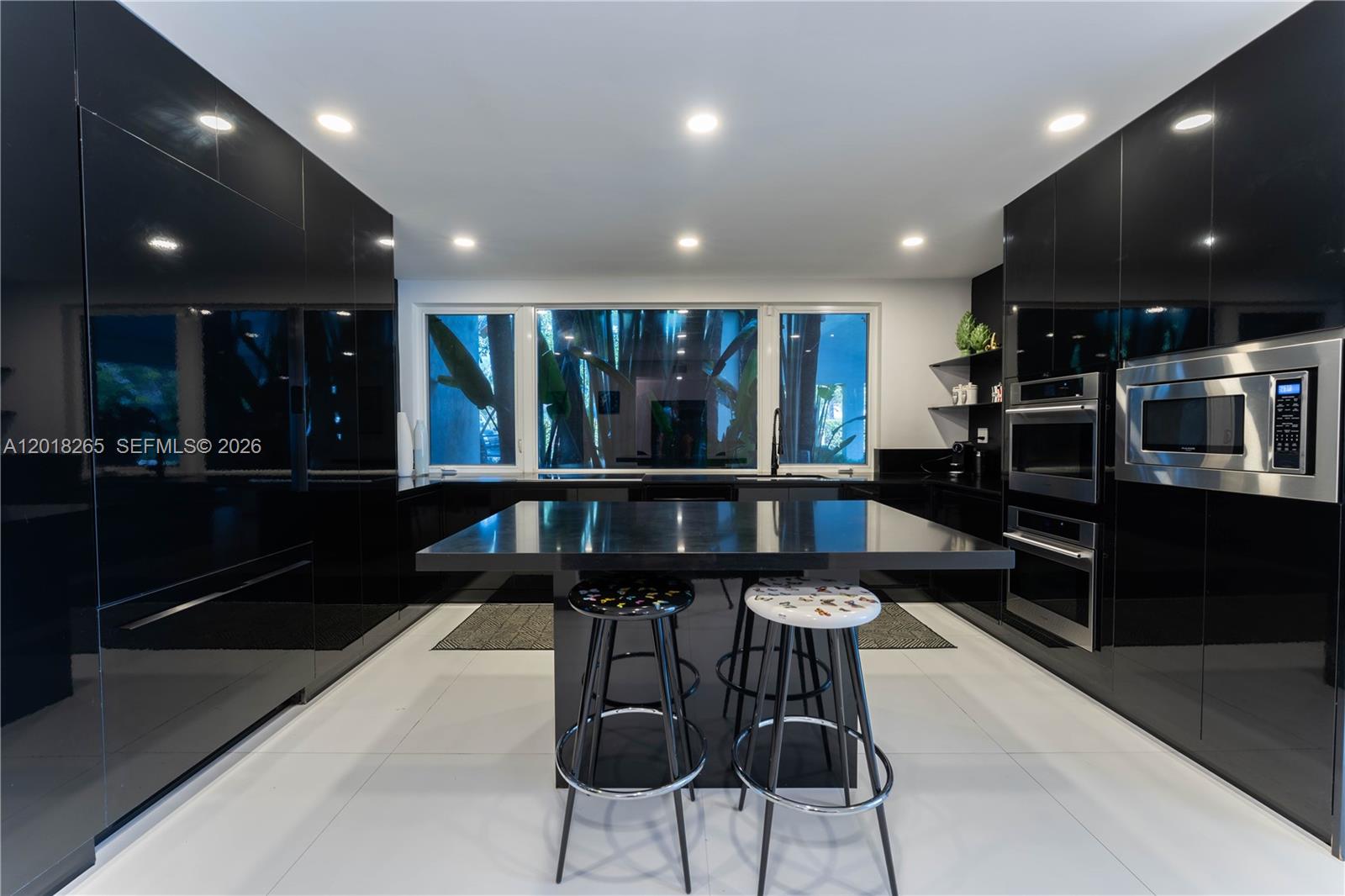 9715 SW 89th Ct Miami, FL 33176