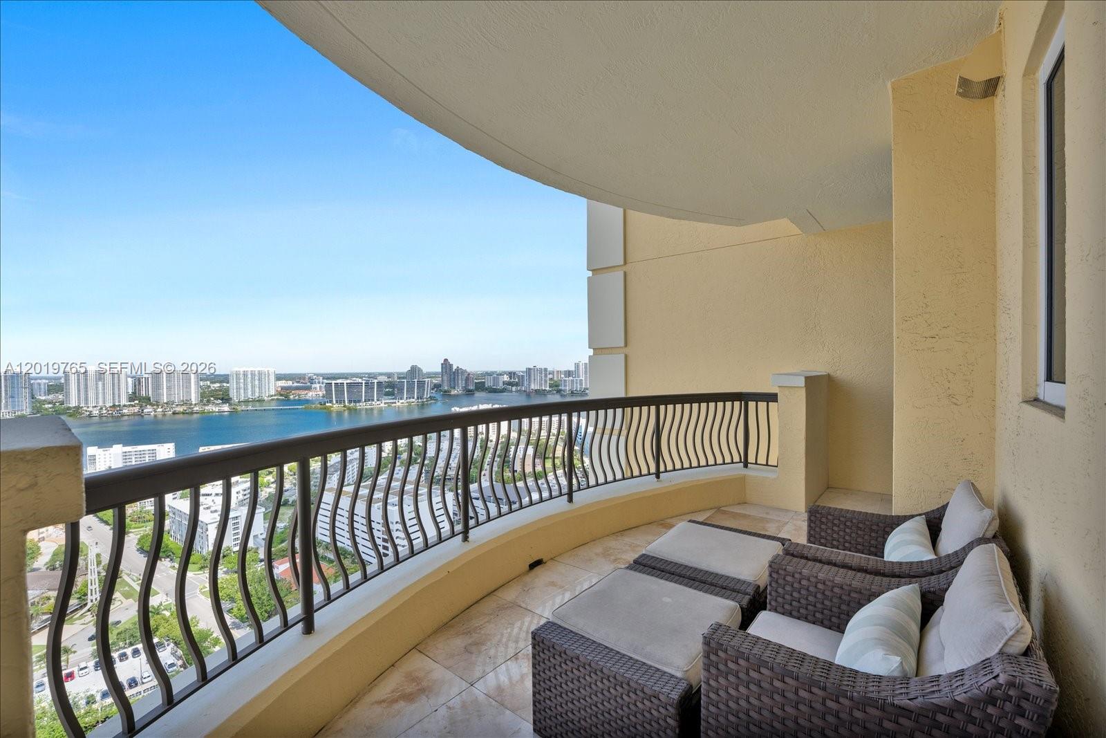 17875 Collins Ave #3002 Sunny Isles Beach, FL 33160