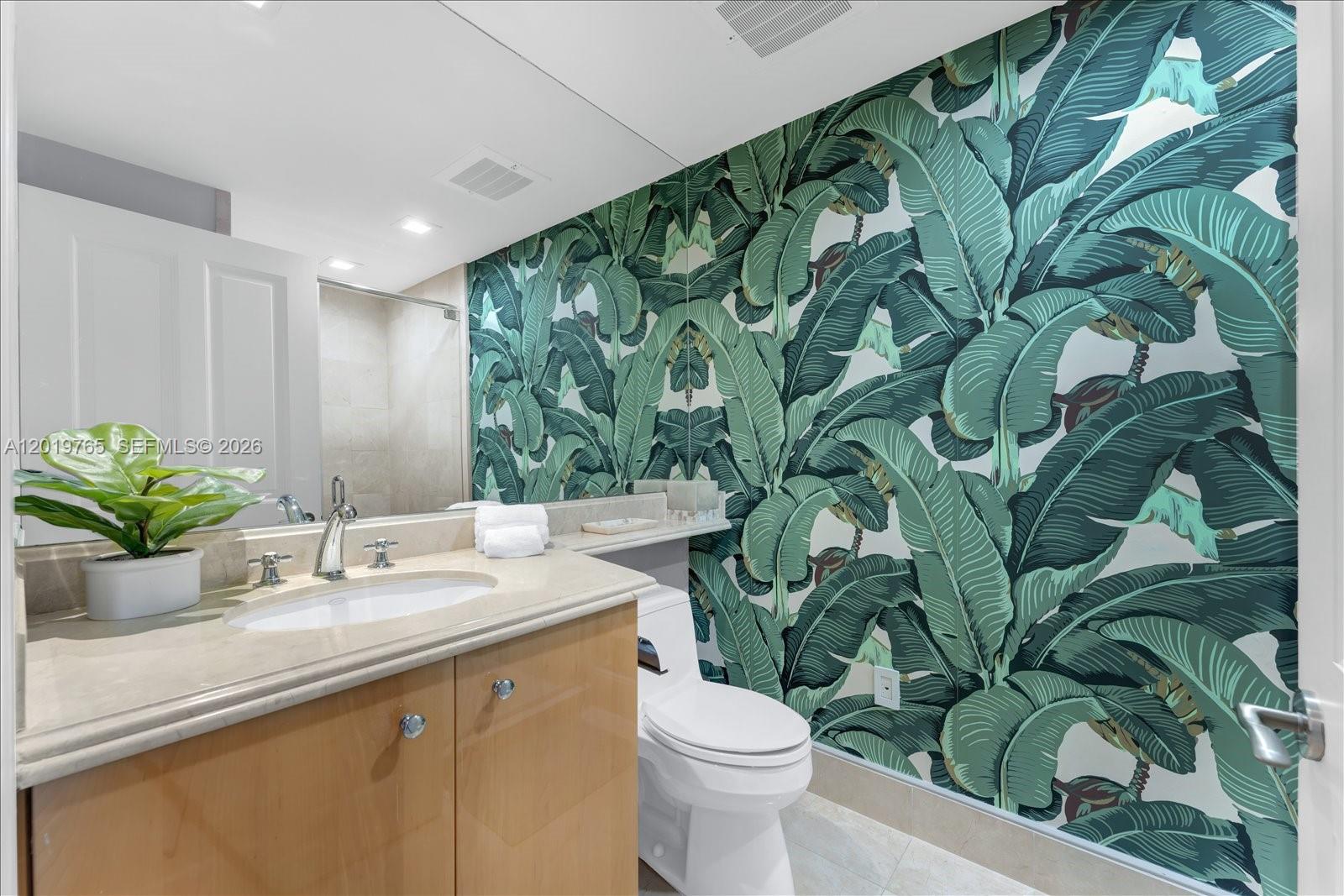 17875 Collins Ave #3002 Sunny Isles Beach, FL 33160