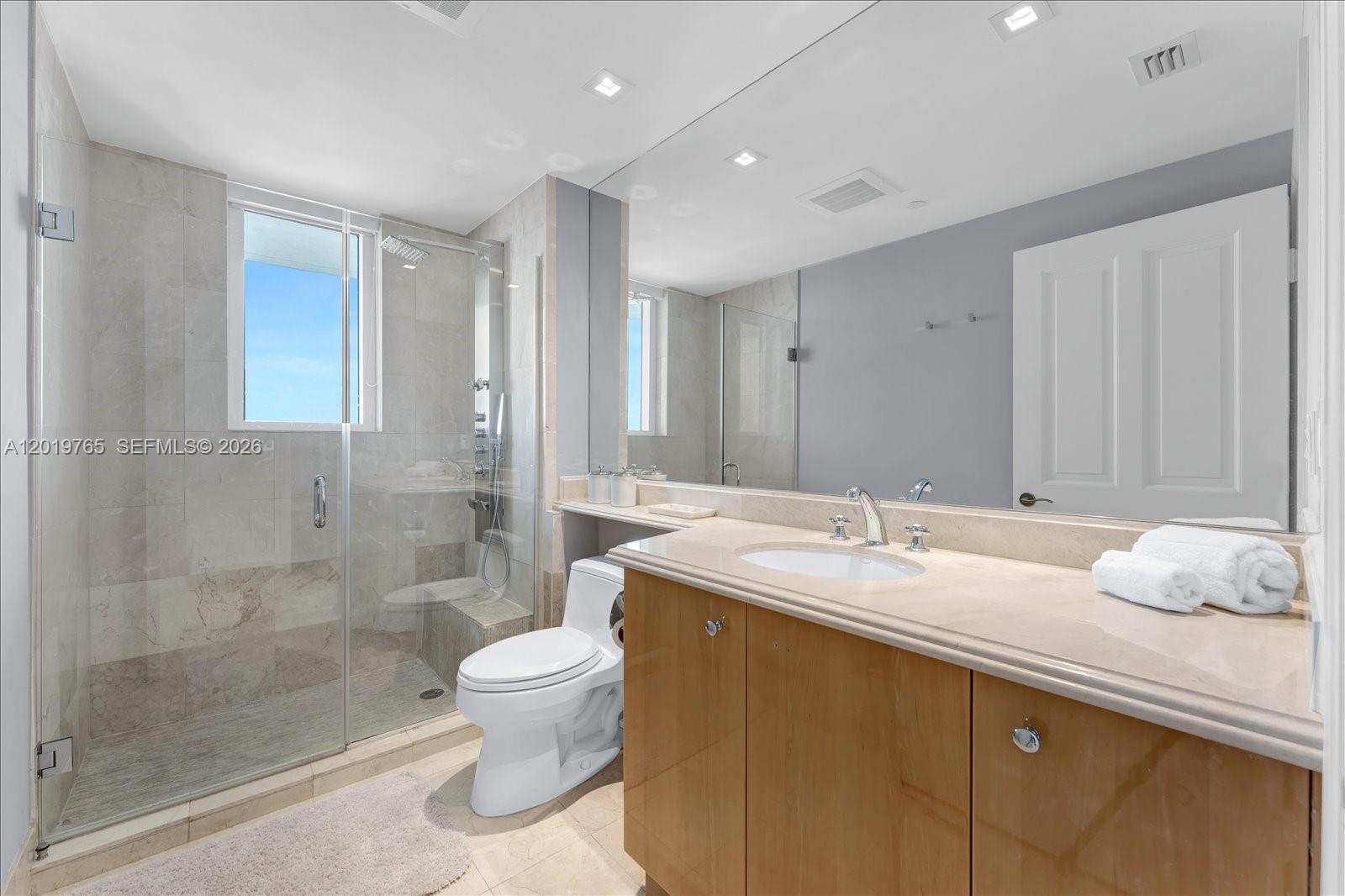 17875 Collins Ave #3002 Sunny Isles Beach, FL 33160