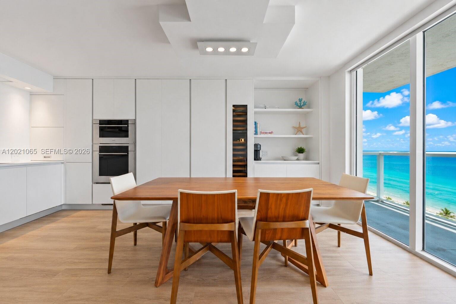 2457 Collins Ave #1703 Miami Beach, FL 33140