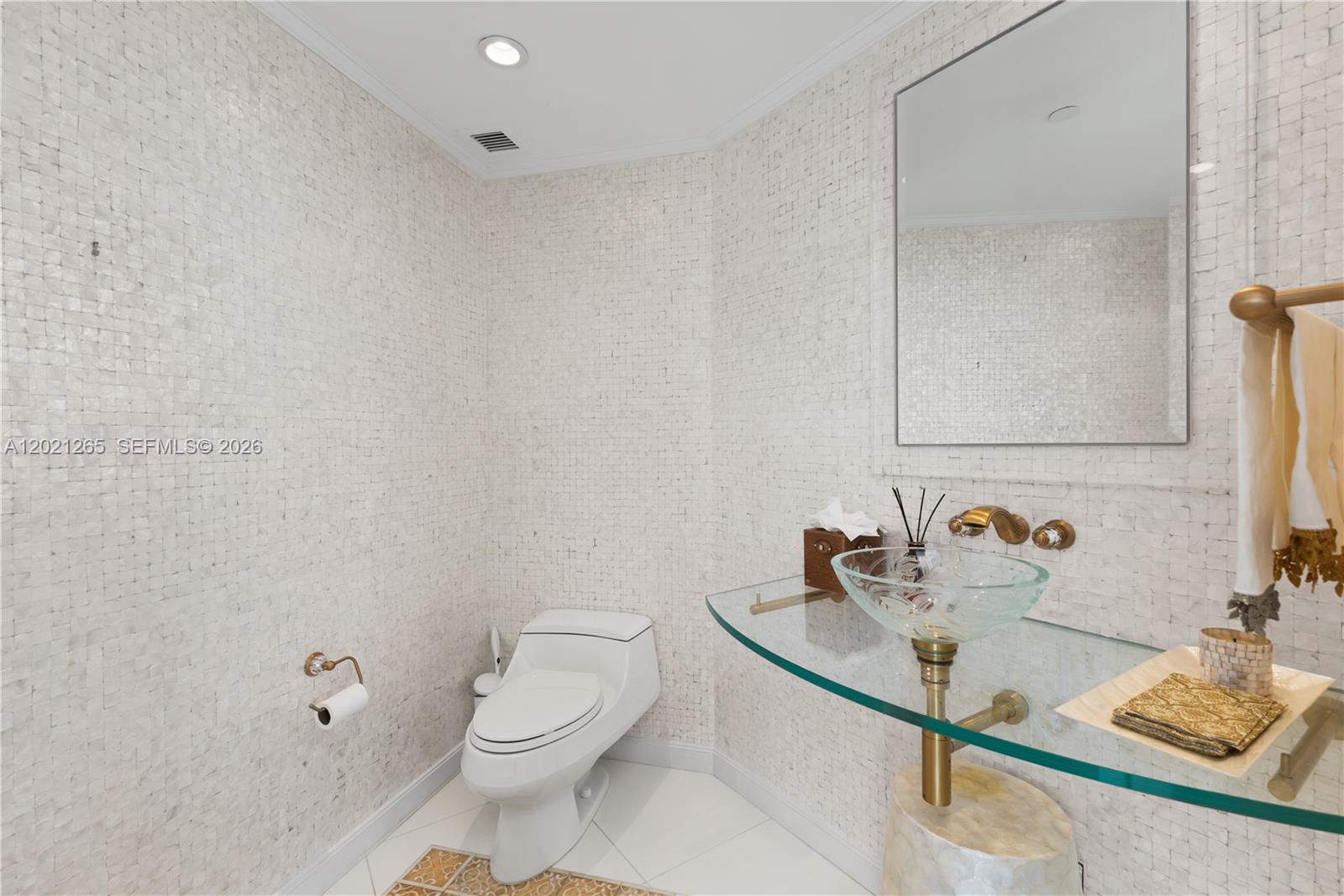 19955 NE 38th #2106 Aventura, FL 33180