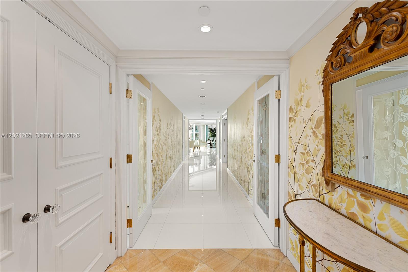 19955 NE 38th #2106 Aventura, FL 33180