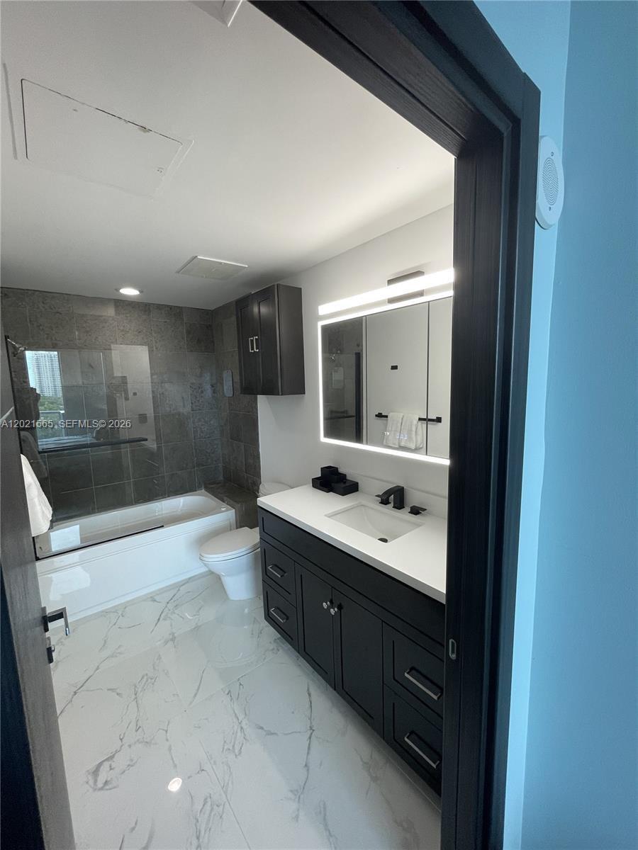 image Uptown Marina Lofts23