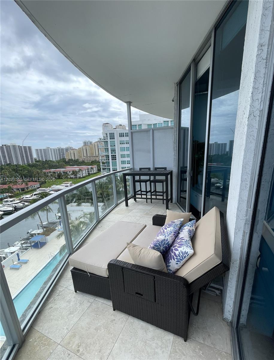 image Uptown Marina Lofts28