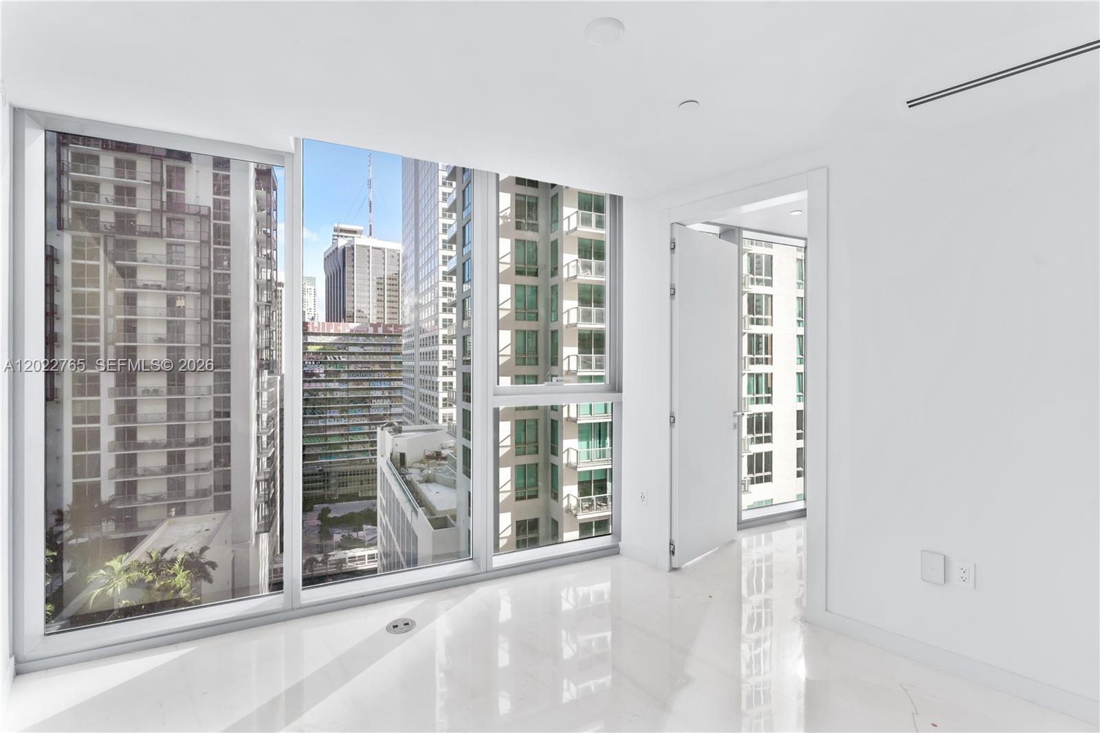 300 Biscayne Blvd Way #1802 Miami, FL 33131