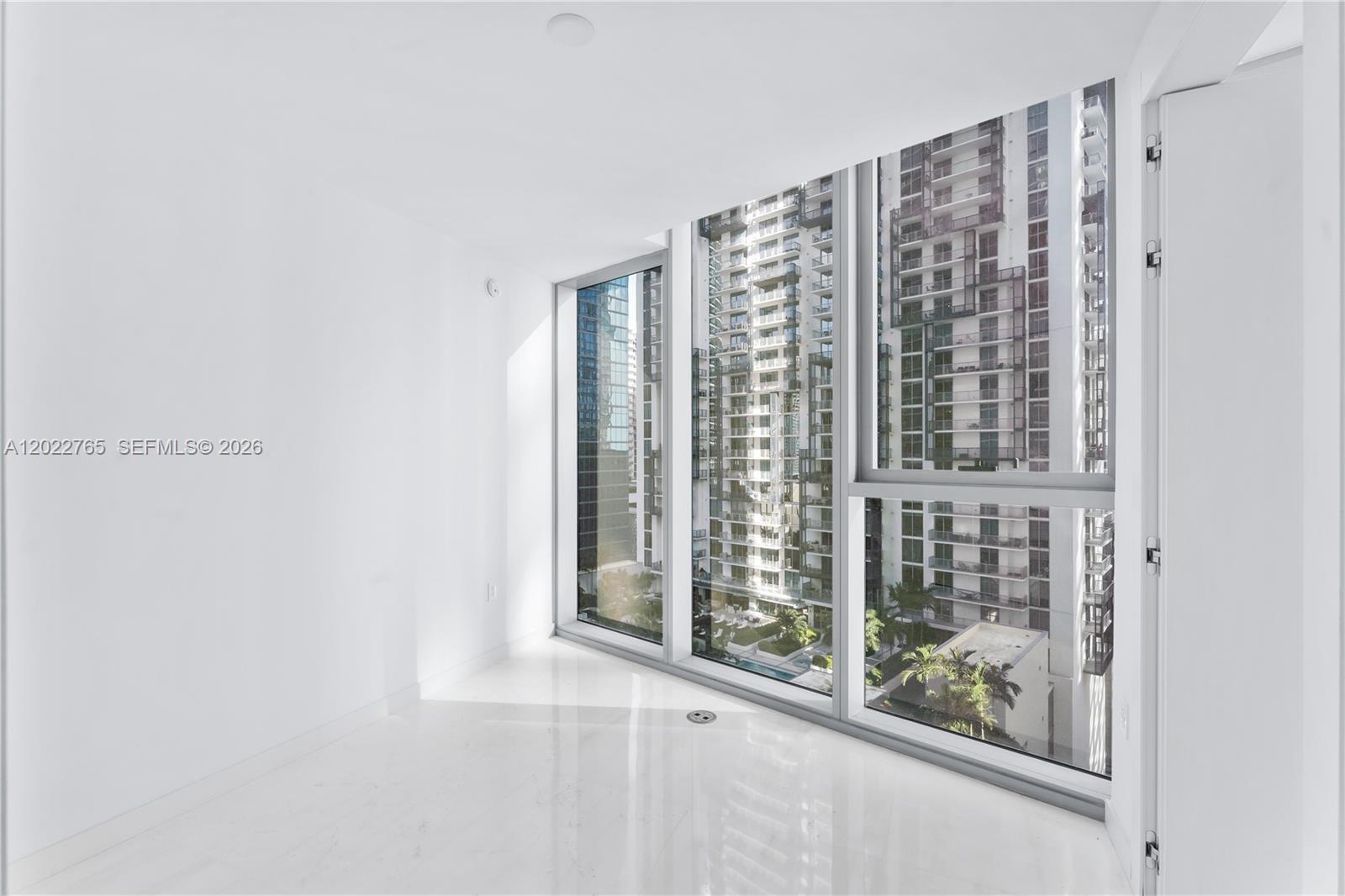 300 Biscayne Blvd Way #1802 Miami, FL 33131
