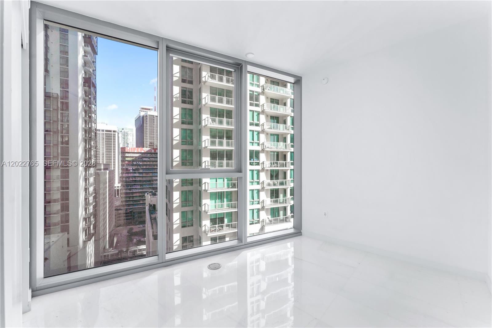 300 Biscayne Blvd Way #1802 Miami, FL 33131