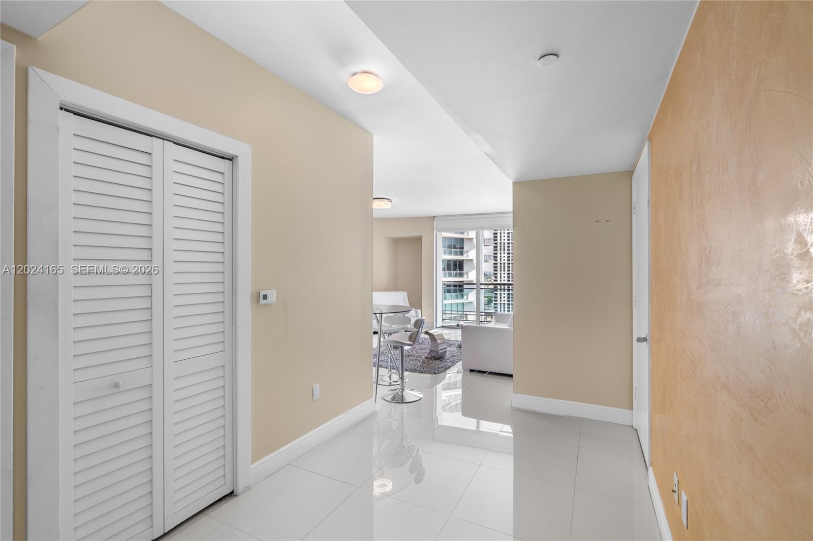 350 S Miami Ave #2515 Miami, FL 33130