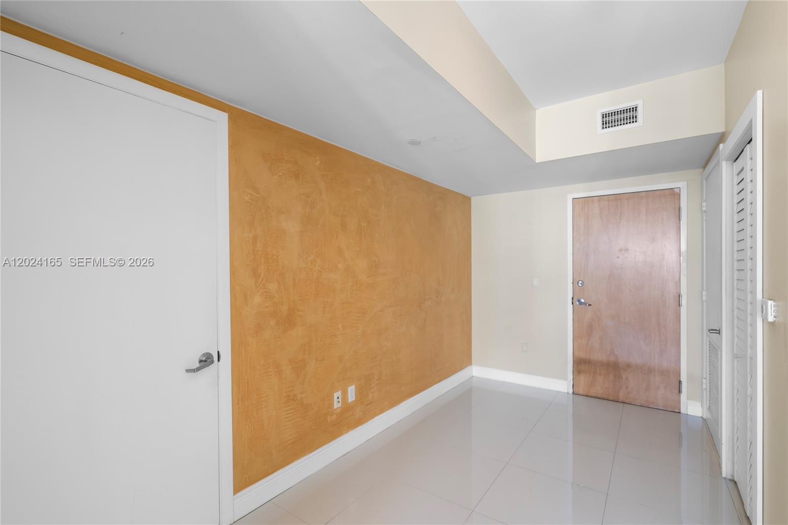 350 S Miami Ave #2515 Miami, FL 33130