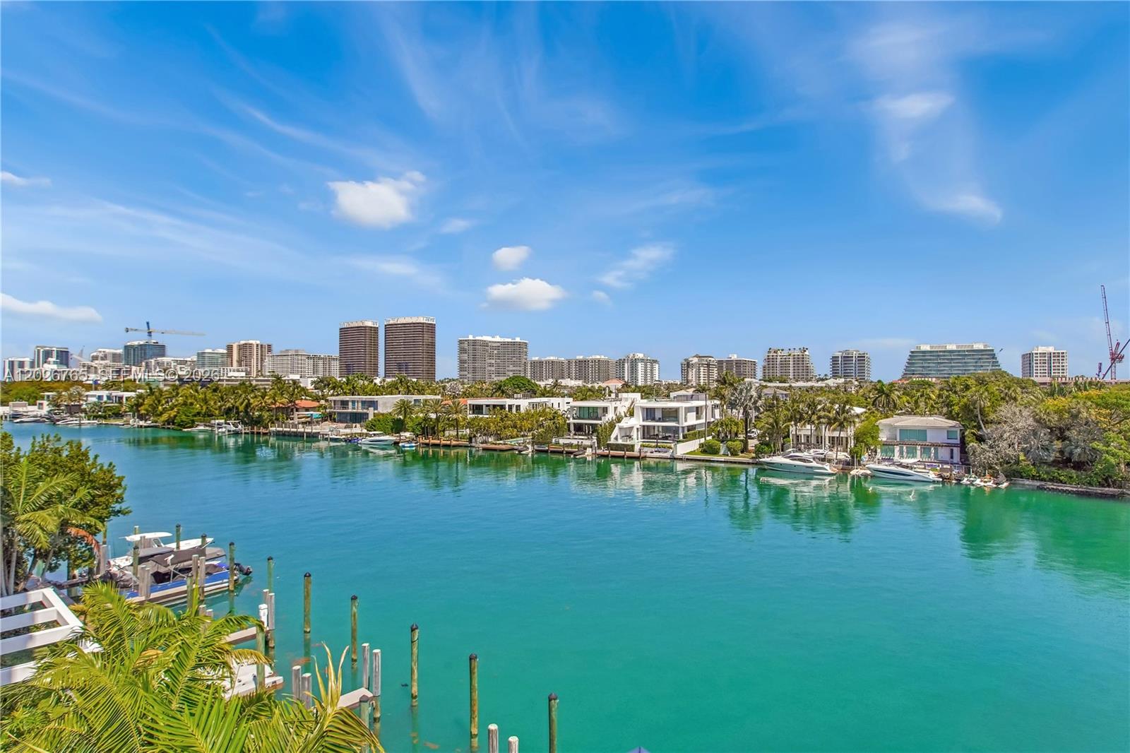 9221 E Bay Hbr Dr #511/512