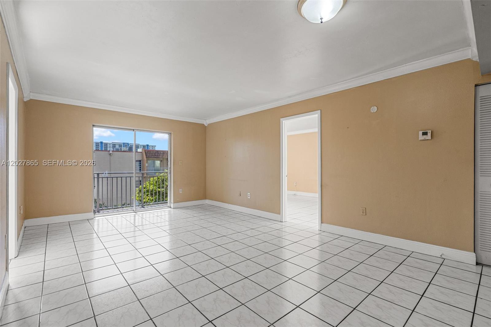 4713 NW 7th St #404-1 Miami, FL 33126
