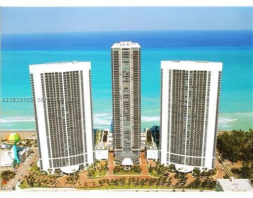 image Beach Club 313