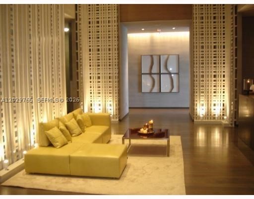 image Beach Club 320