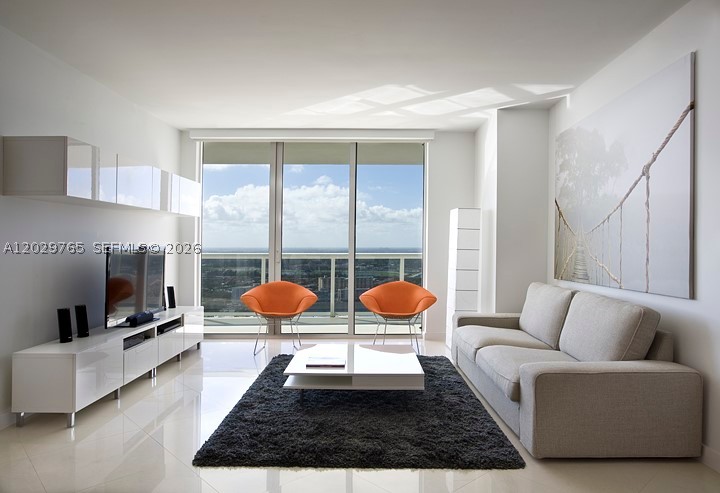 image Beach Club 32