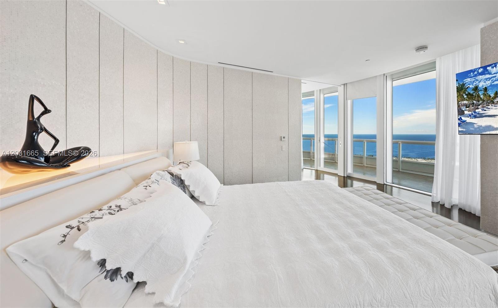 1643 Brickell Ave #4102 Miami, FL 33129