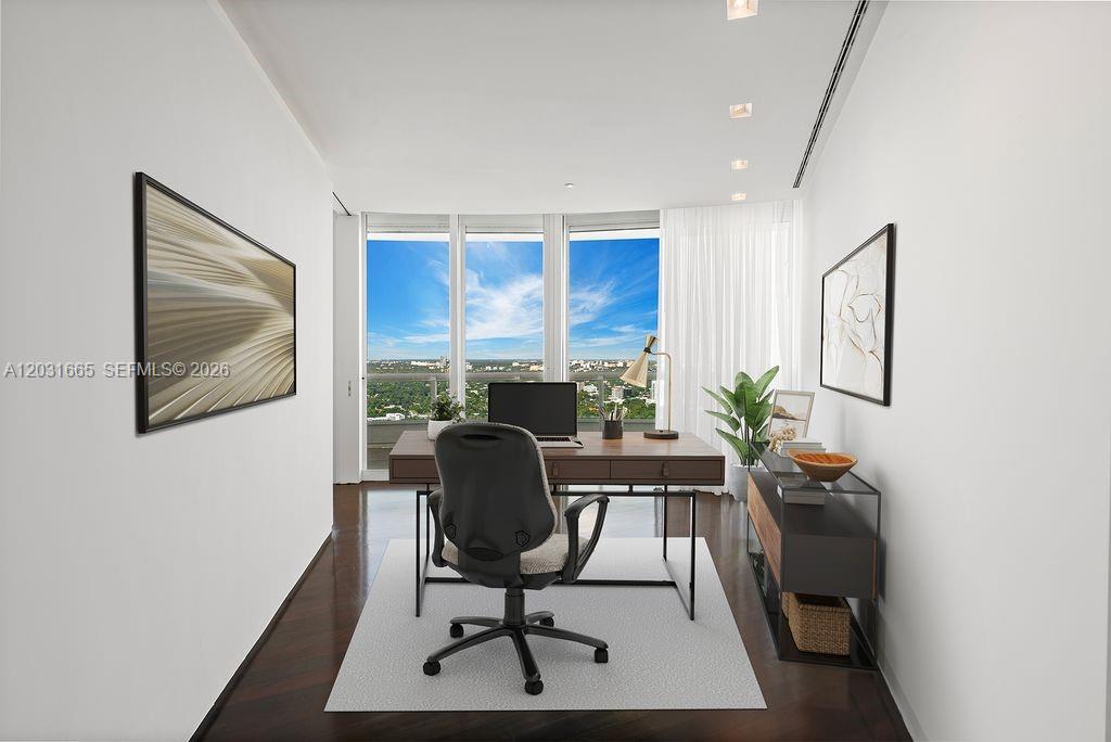 1643 Brickell Ave #4102 Miami, FL 33129