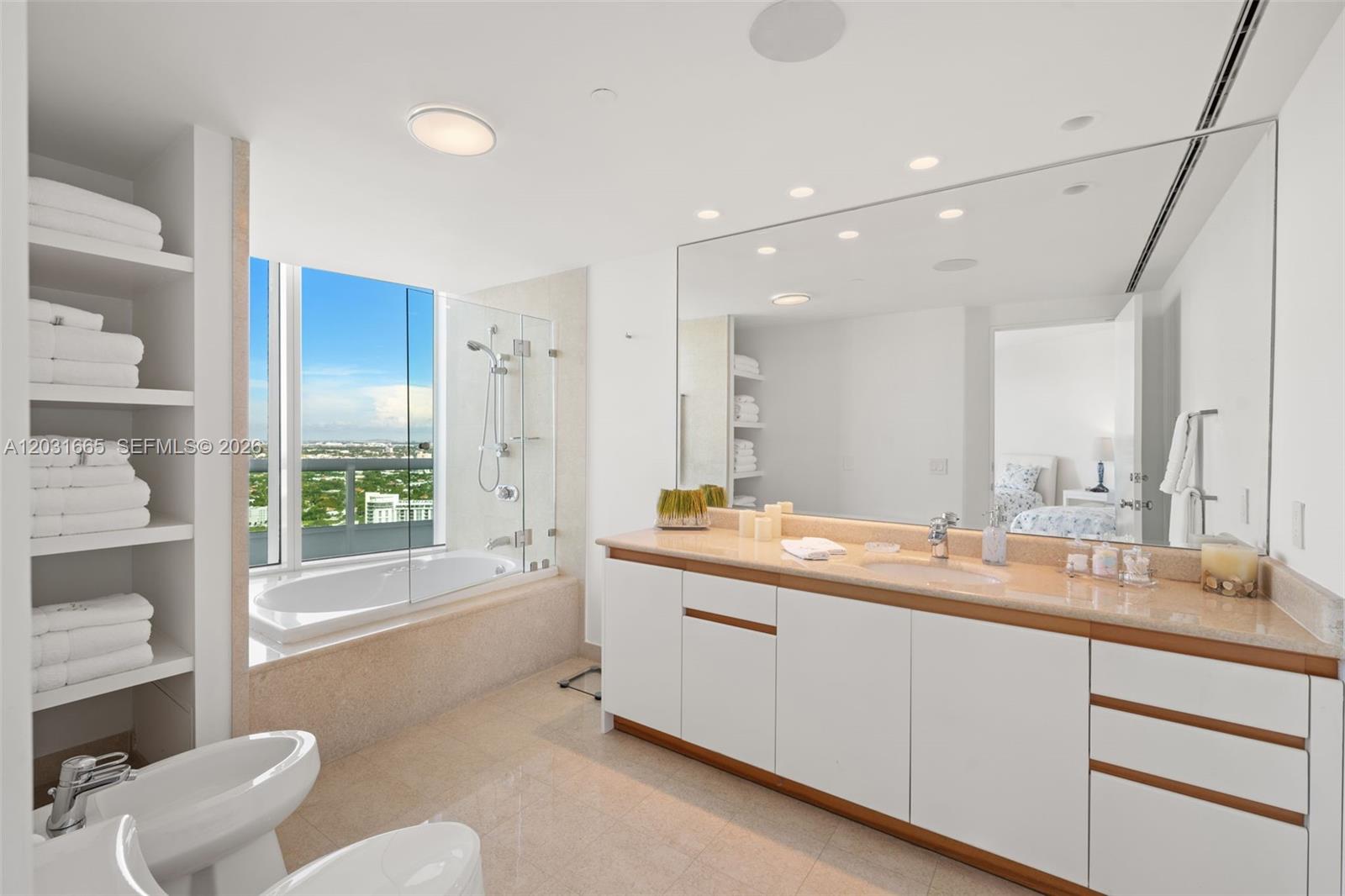 1643 Brickell Ave #4102 Miami, FL 33129