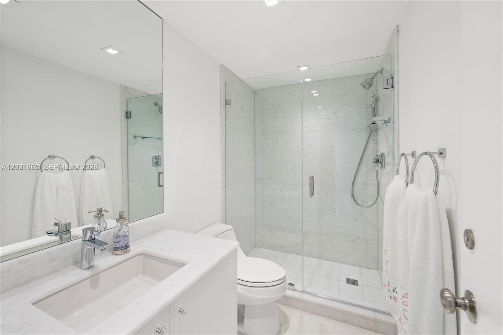 1643 Brickell Ave #4102 Miami, FL 33129