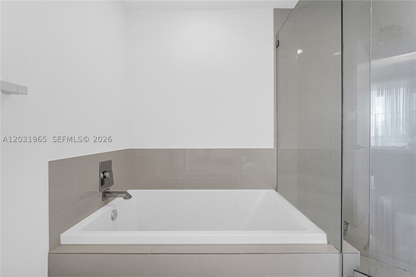 image Brickell Heights East12