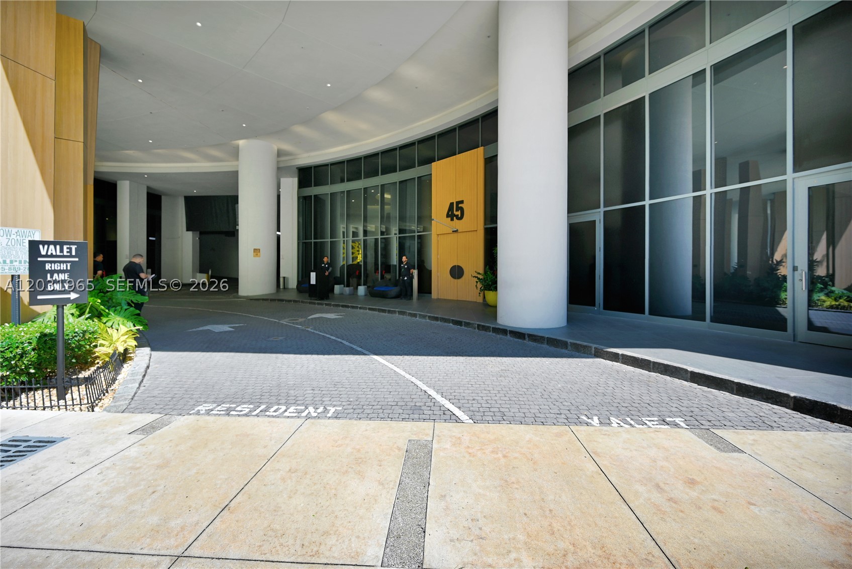 image Brickell Heights East25