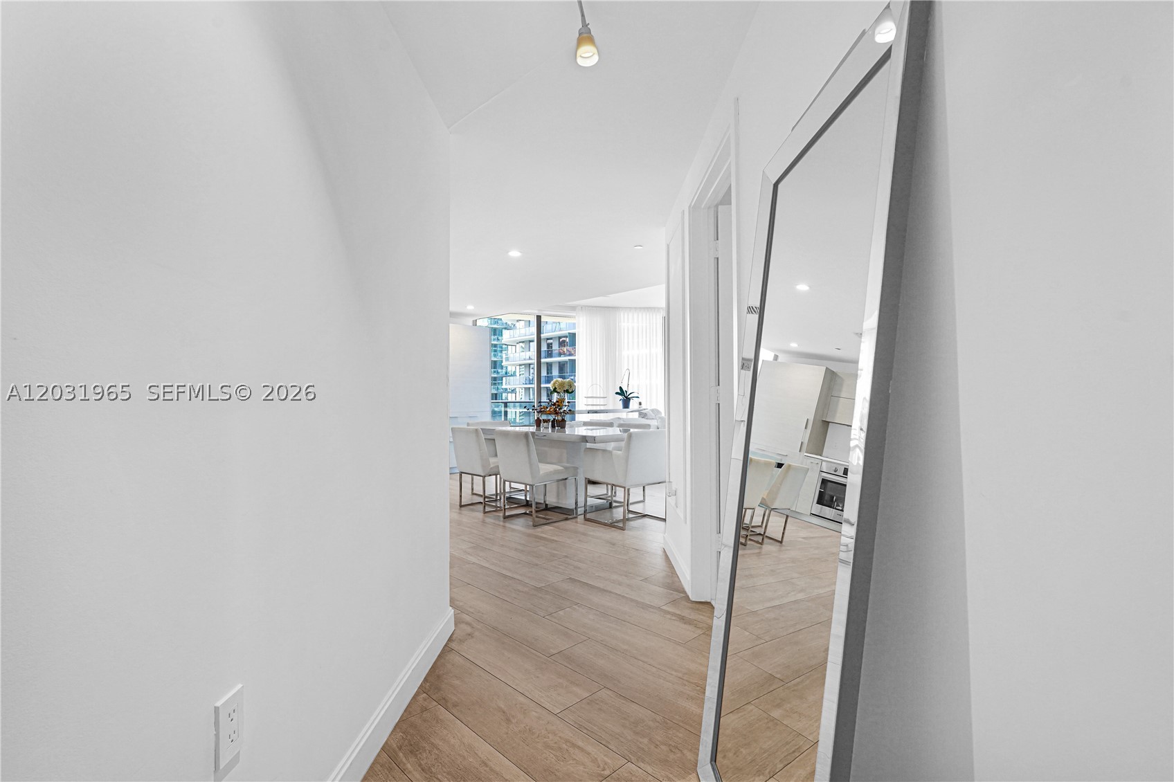 image Brickell Heights East8