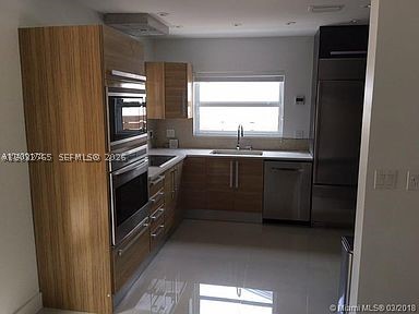 3 Farrey Ln #3 Miami Beach, FL 33139