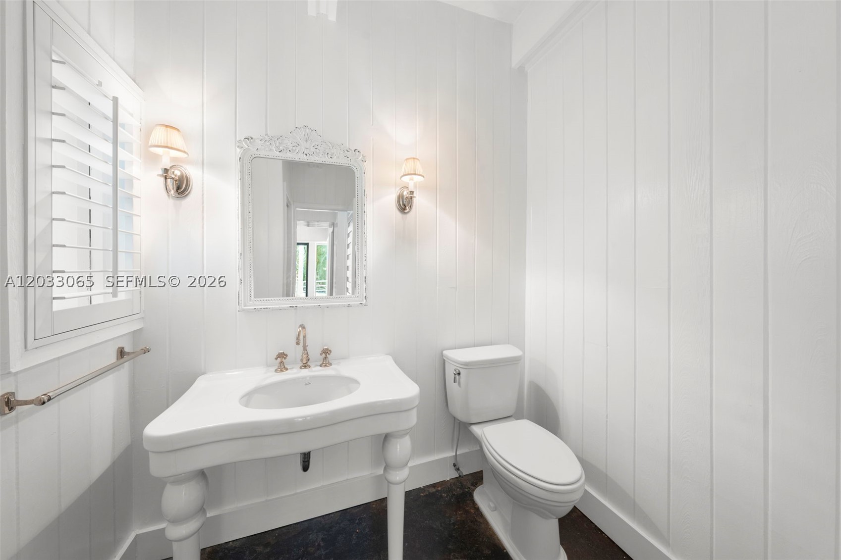 5600 Oakwood Coral Gables, FL 33156