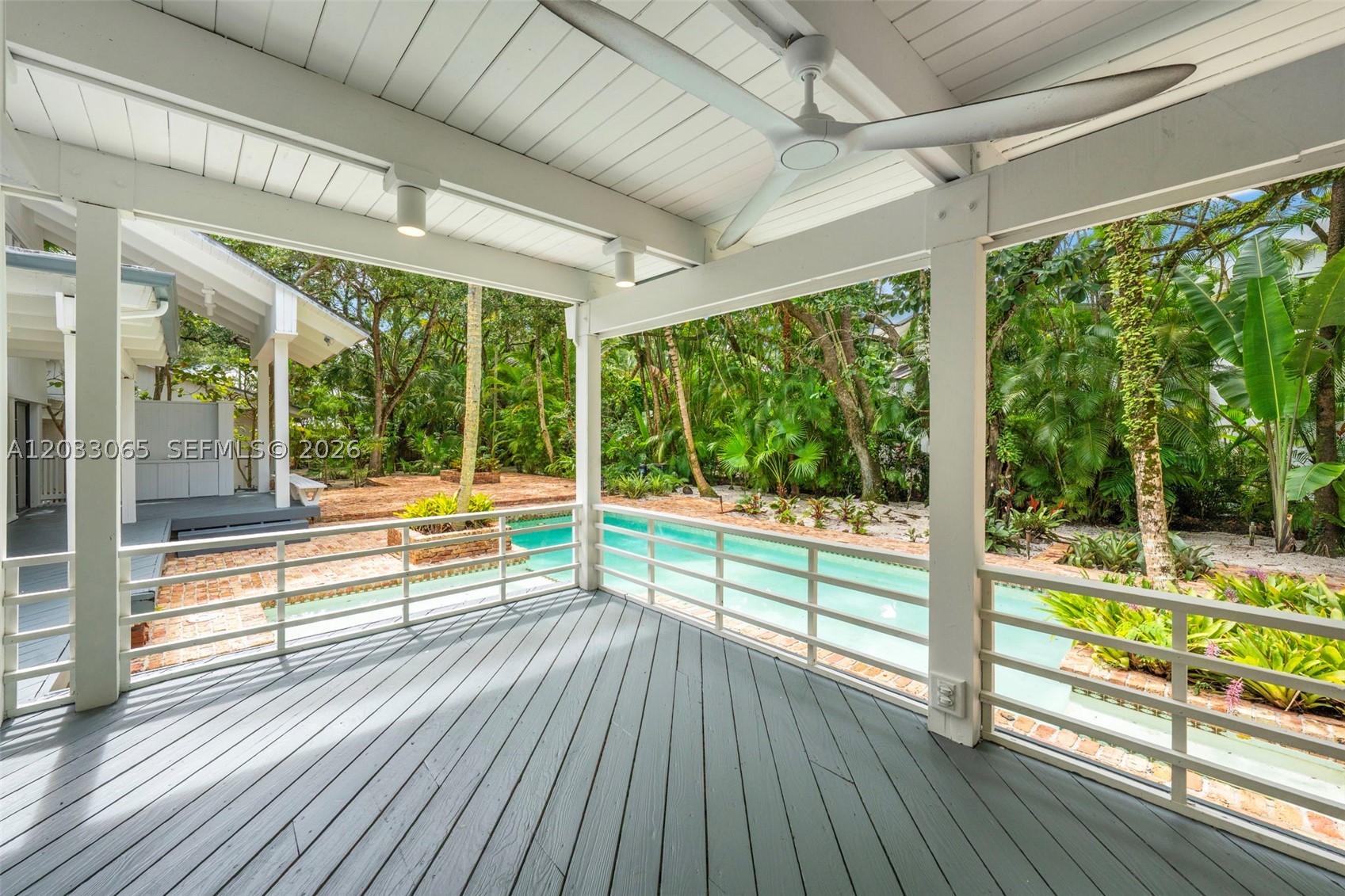 5600 Oakwood Coral Gables, FL 33156
