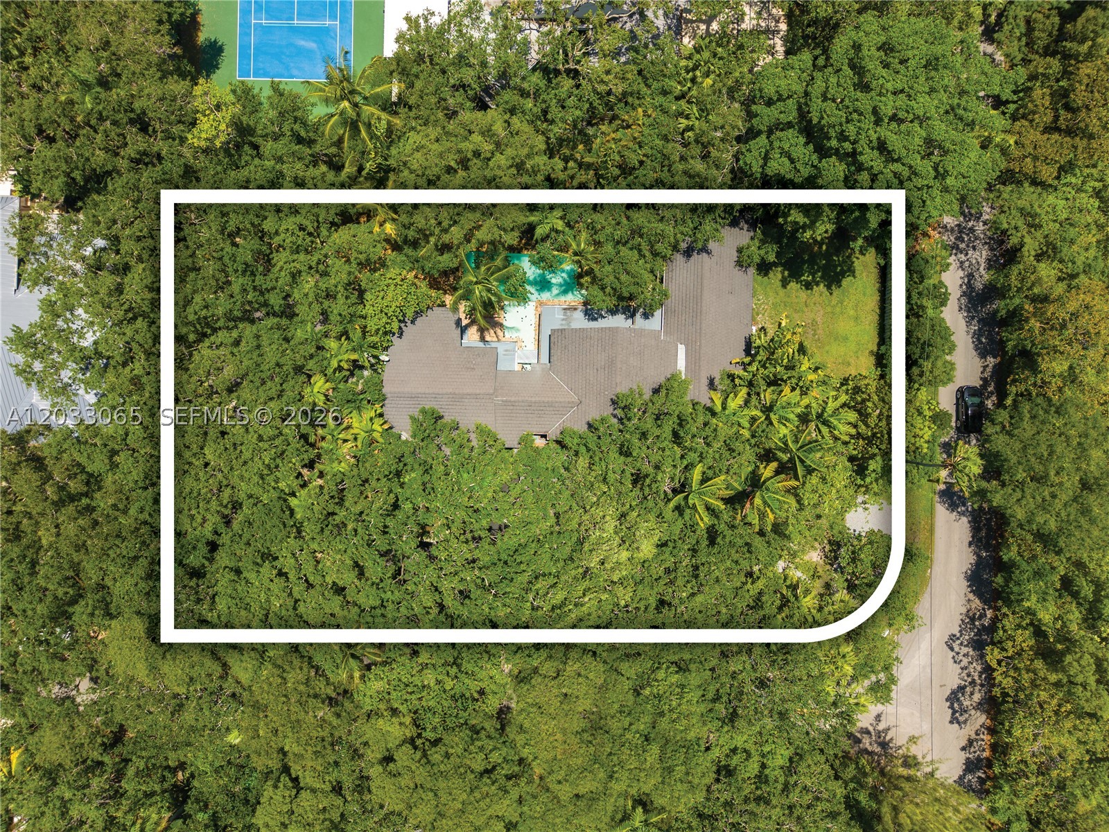 5600 Oakwood Coral Gables, FL 33156