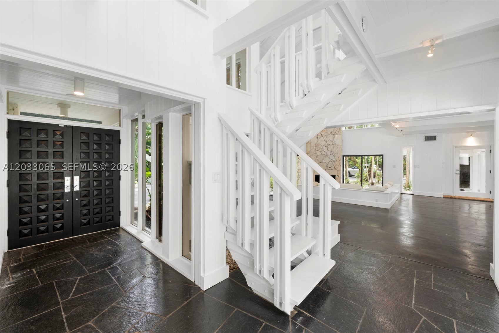 5600 Oakwood Coral Gables, FL 33156
