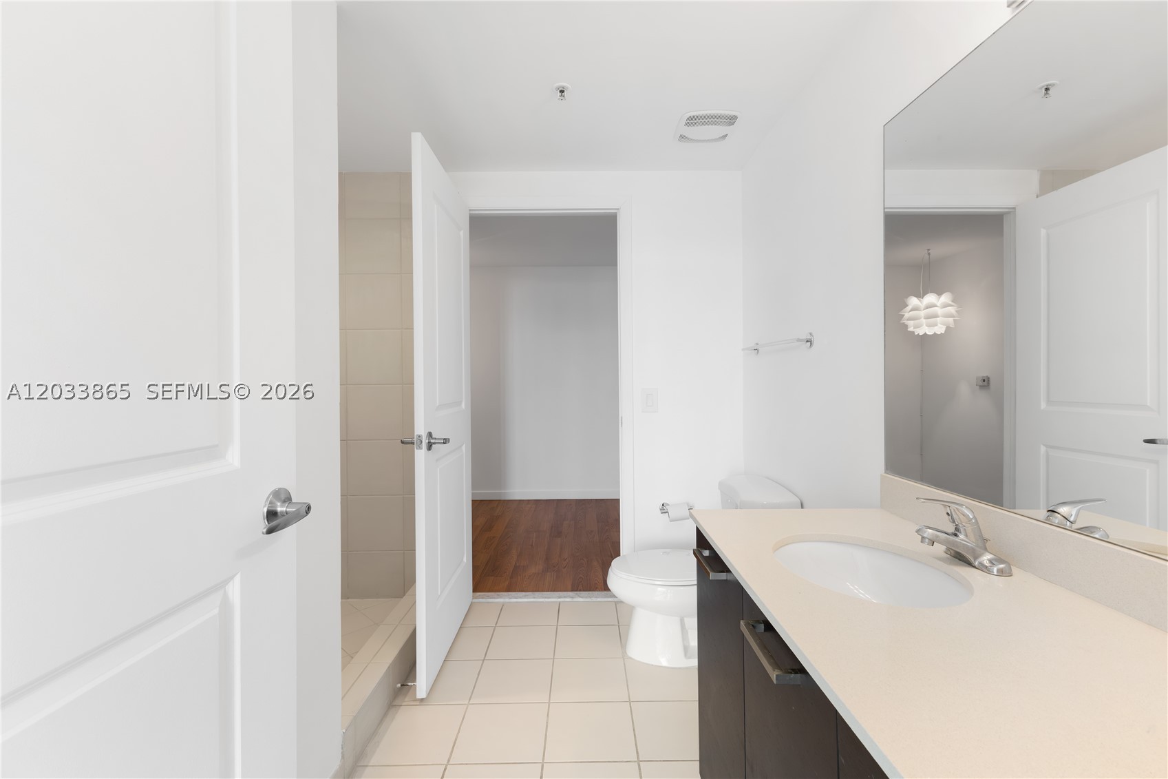 image Gallery Art Condos9