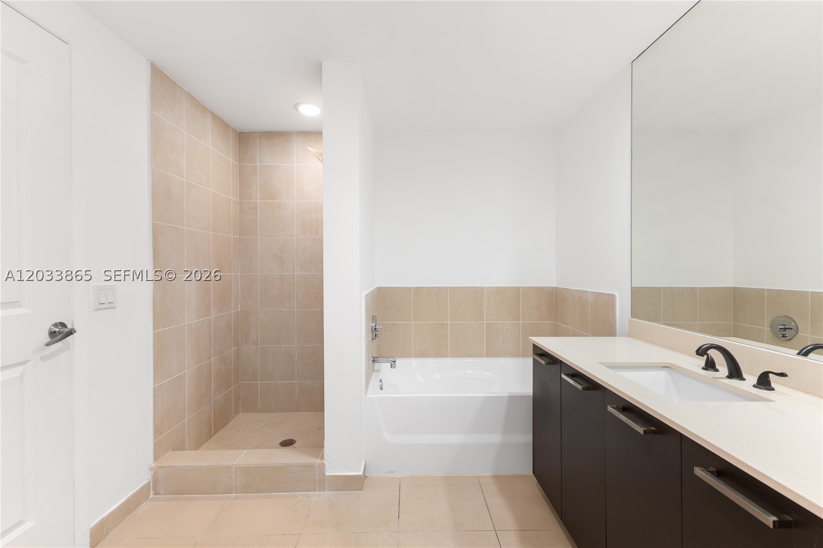image Gallery Art Condos14
