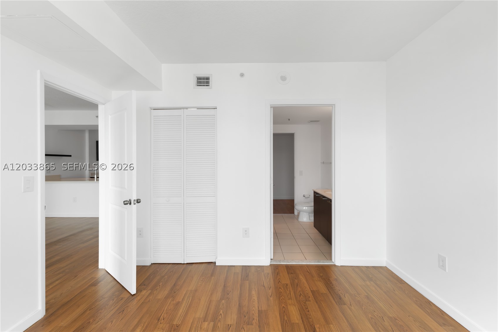 image Gallery Art Condos16