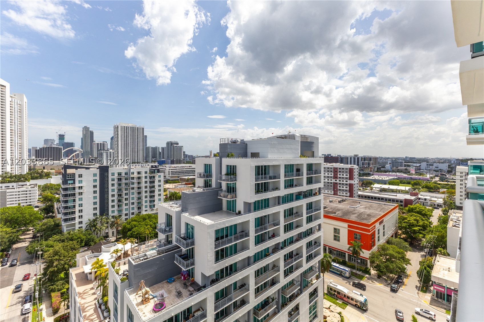 image Gallery Art Condos27
