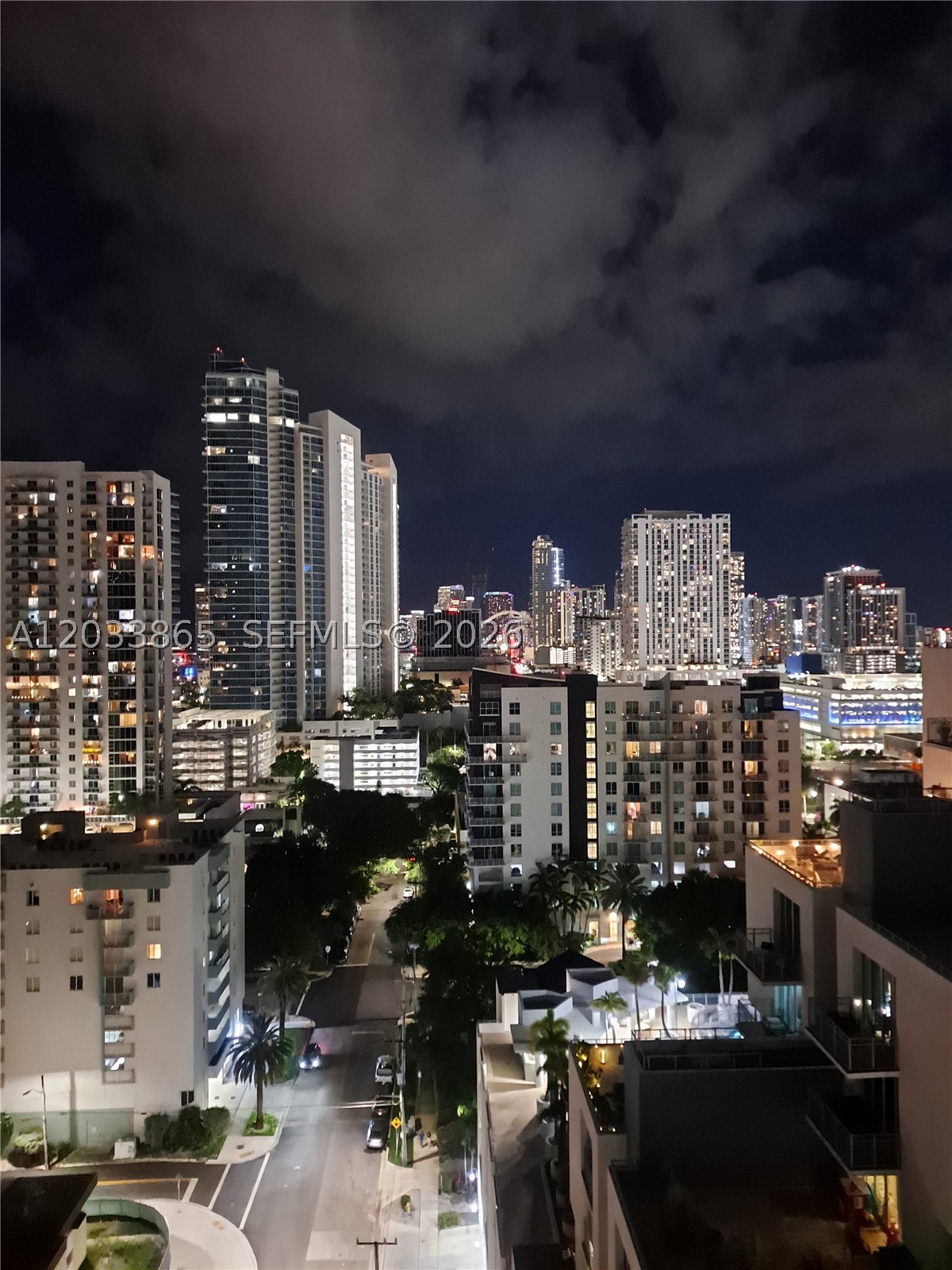 image Gallery Art Condos31