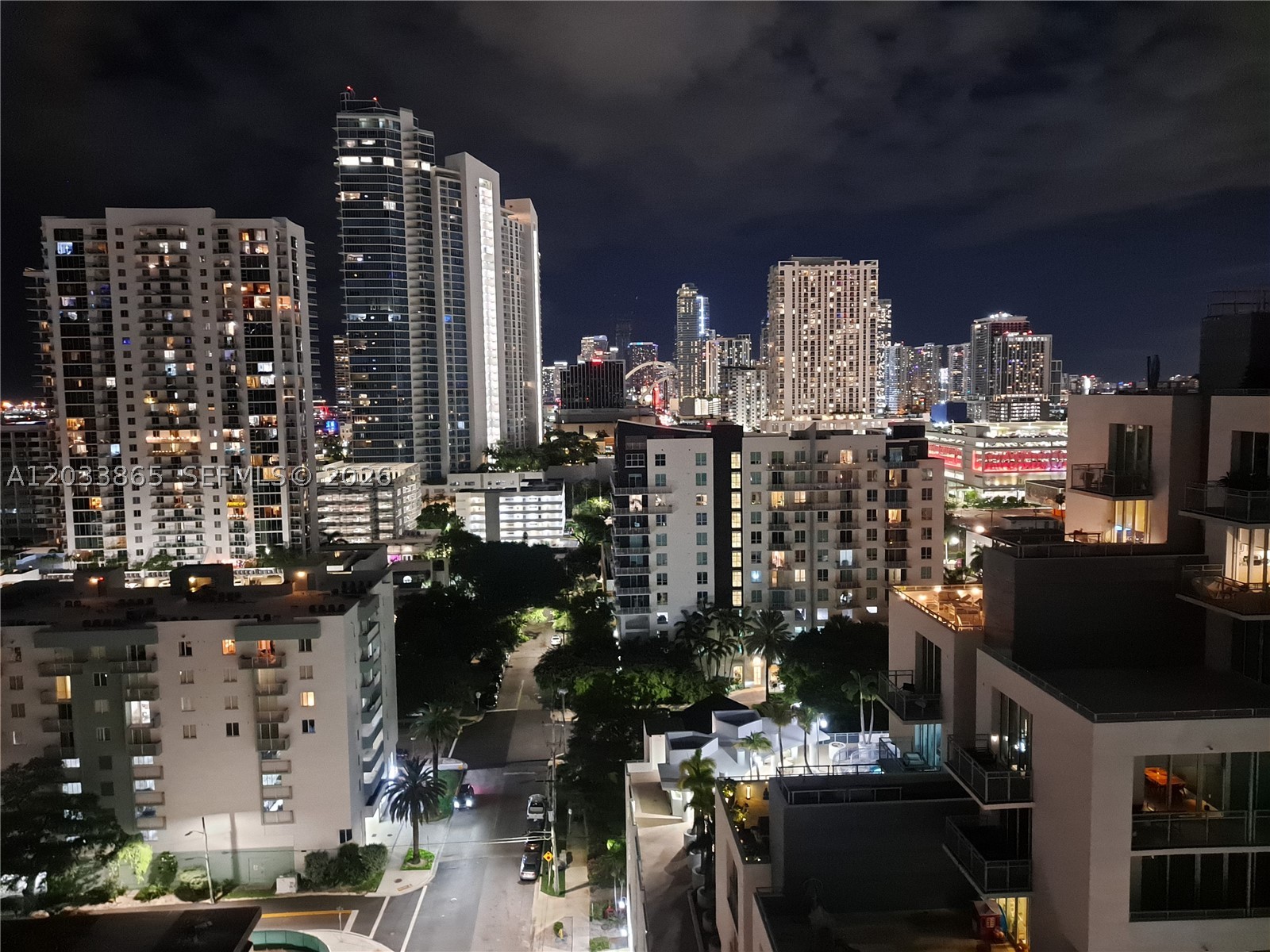 image Gallery Art Condos32