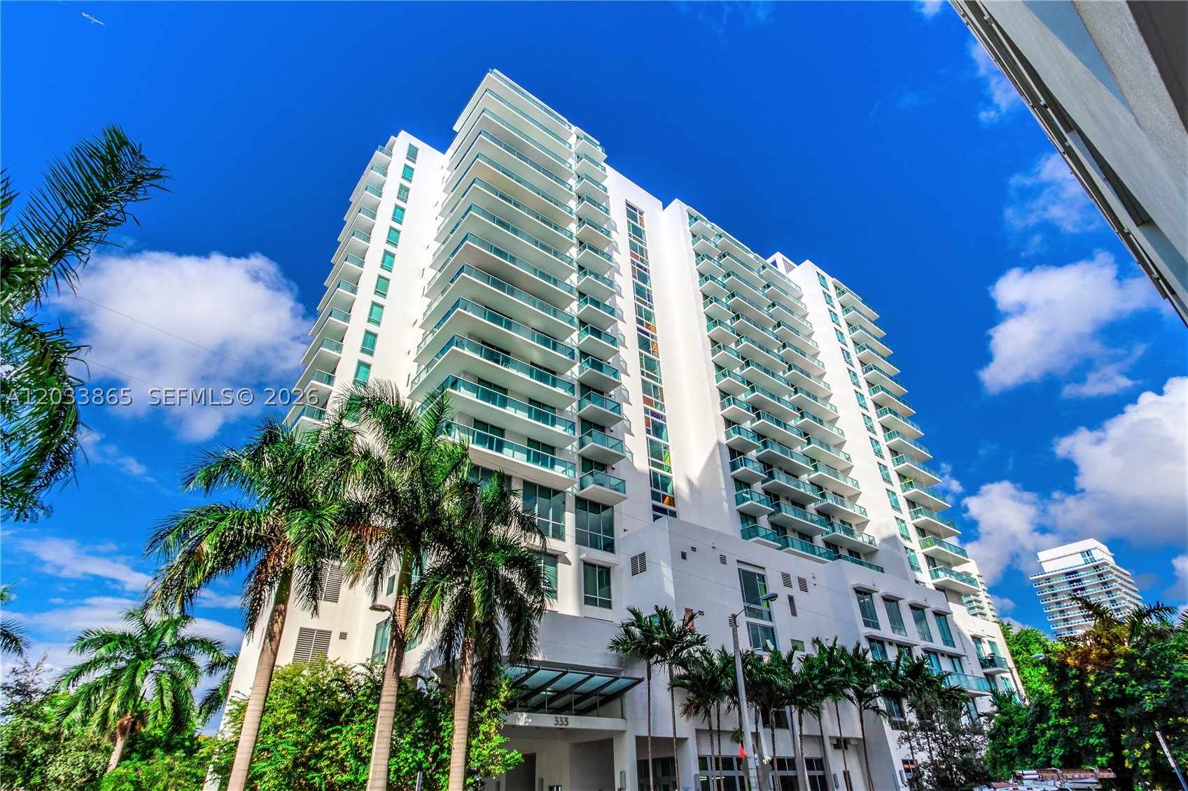 image Gallery Art Condos36