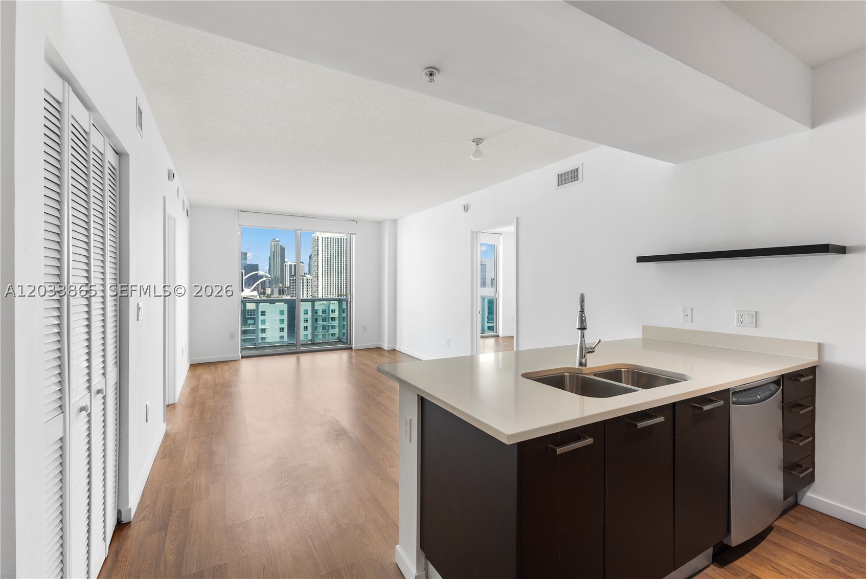 image Gallery Art Condos3