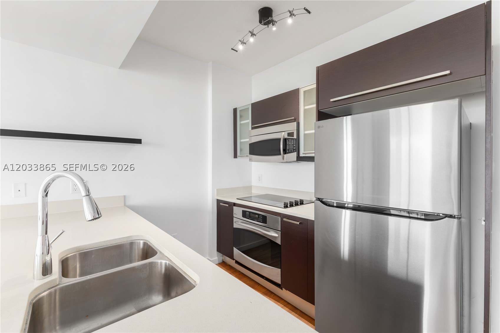 image Gallery Art Condos8