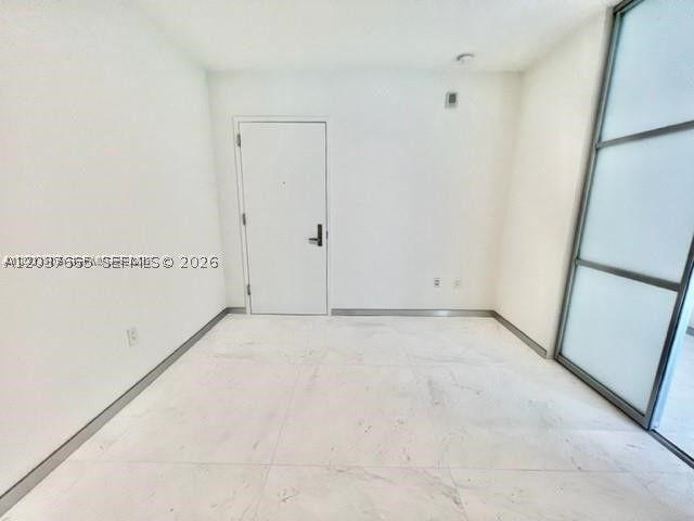 image Jade Signature20