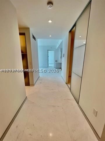 image Jade Signature30