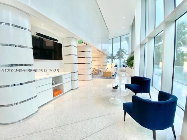 image Jade Signature34