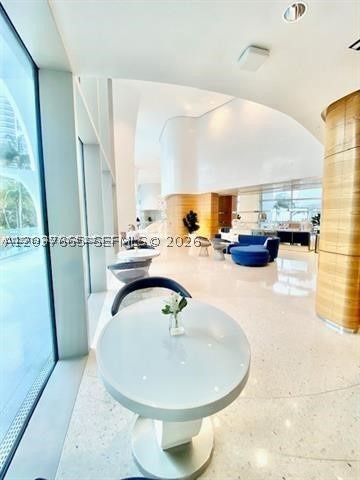 image Jade Signature40