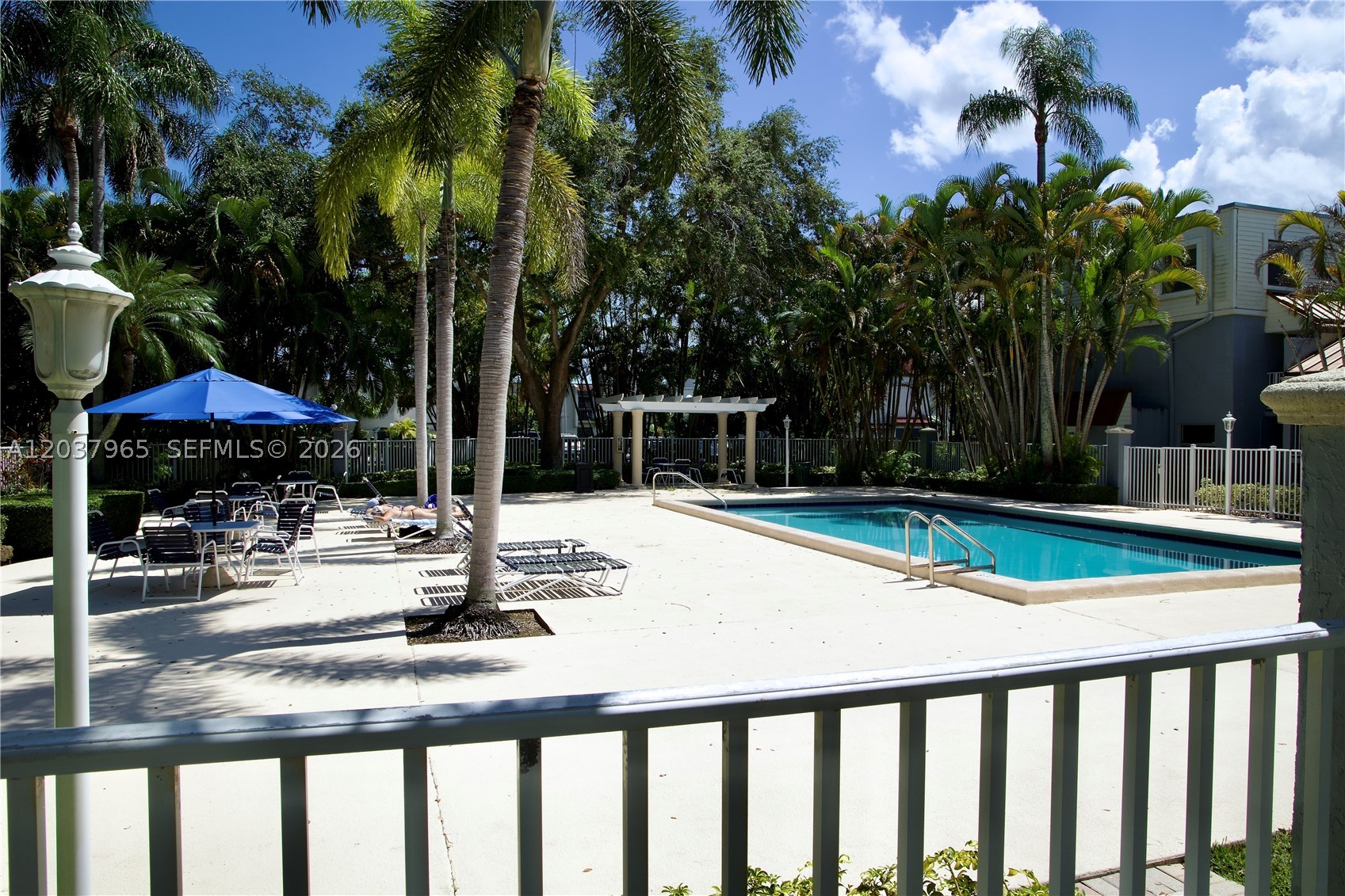 4600 SW 67th Ave #127 Miami, FL 33155
