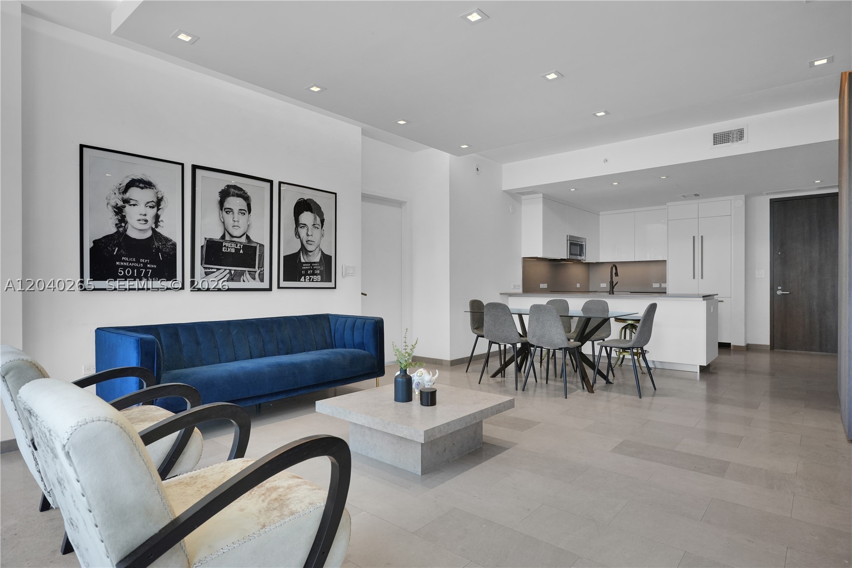 68 SE 6th St #1004 Miami, FL 33131