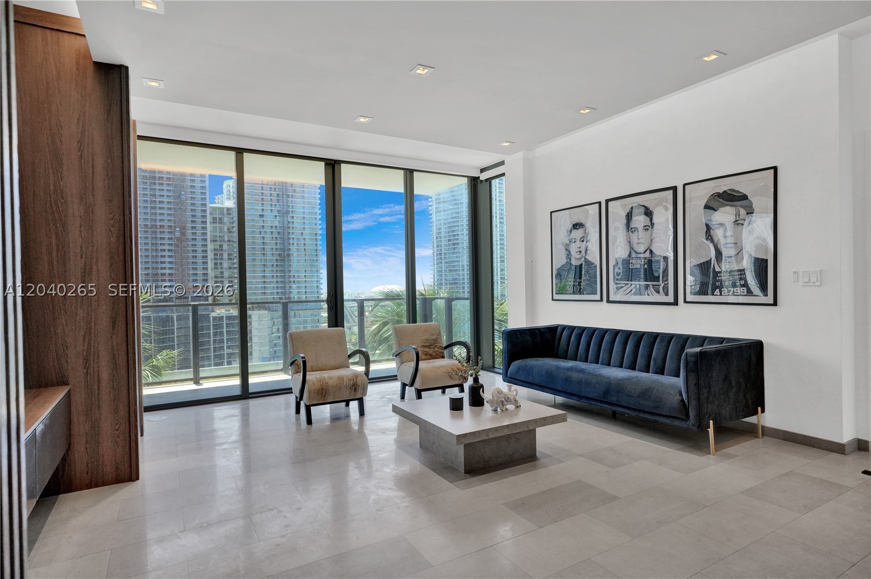 68 SE 6th St #1004 Miami, FL 33131