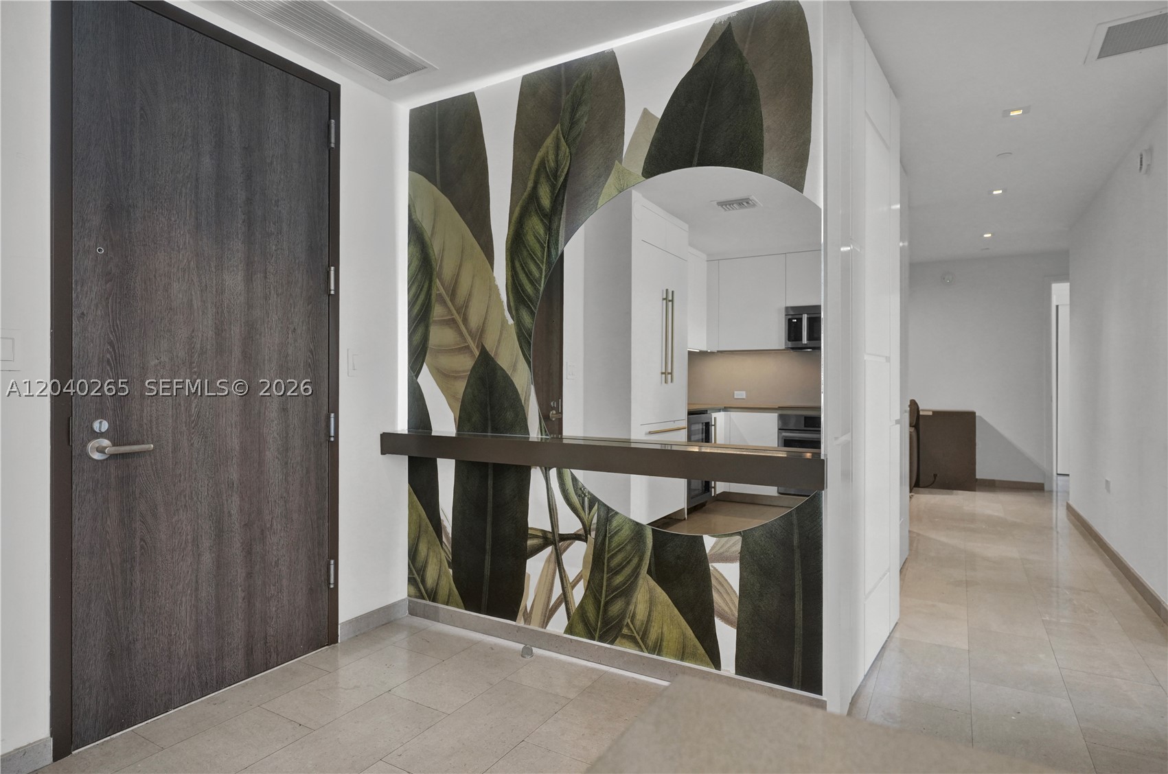 68 SE 6th St #1004 Miami, FL 33131