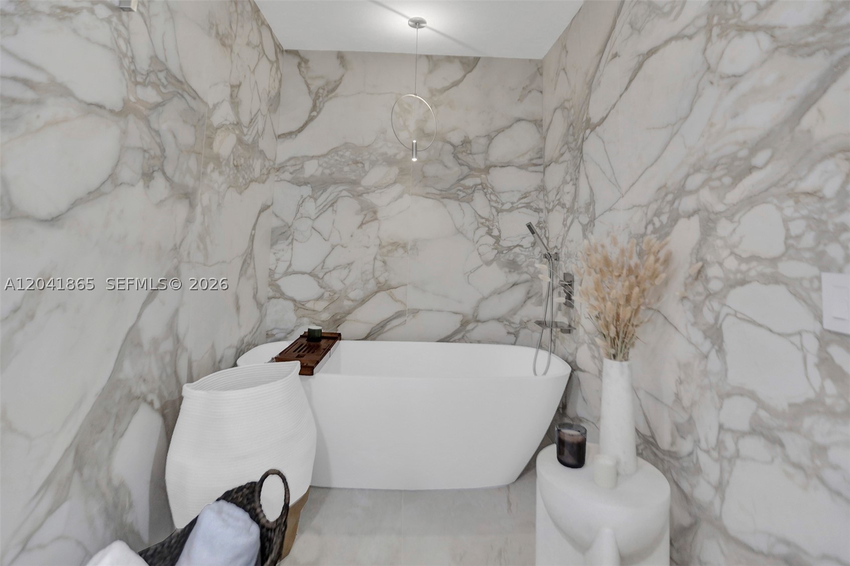 950 Brickell Bay Dr #5608